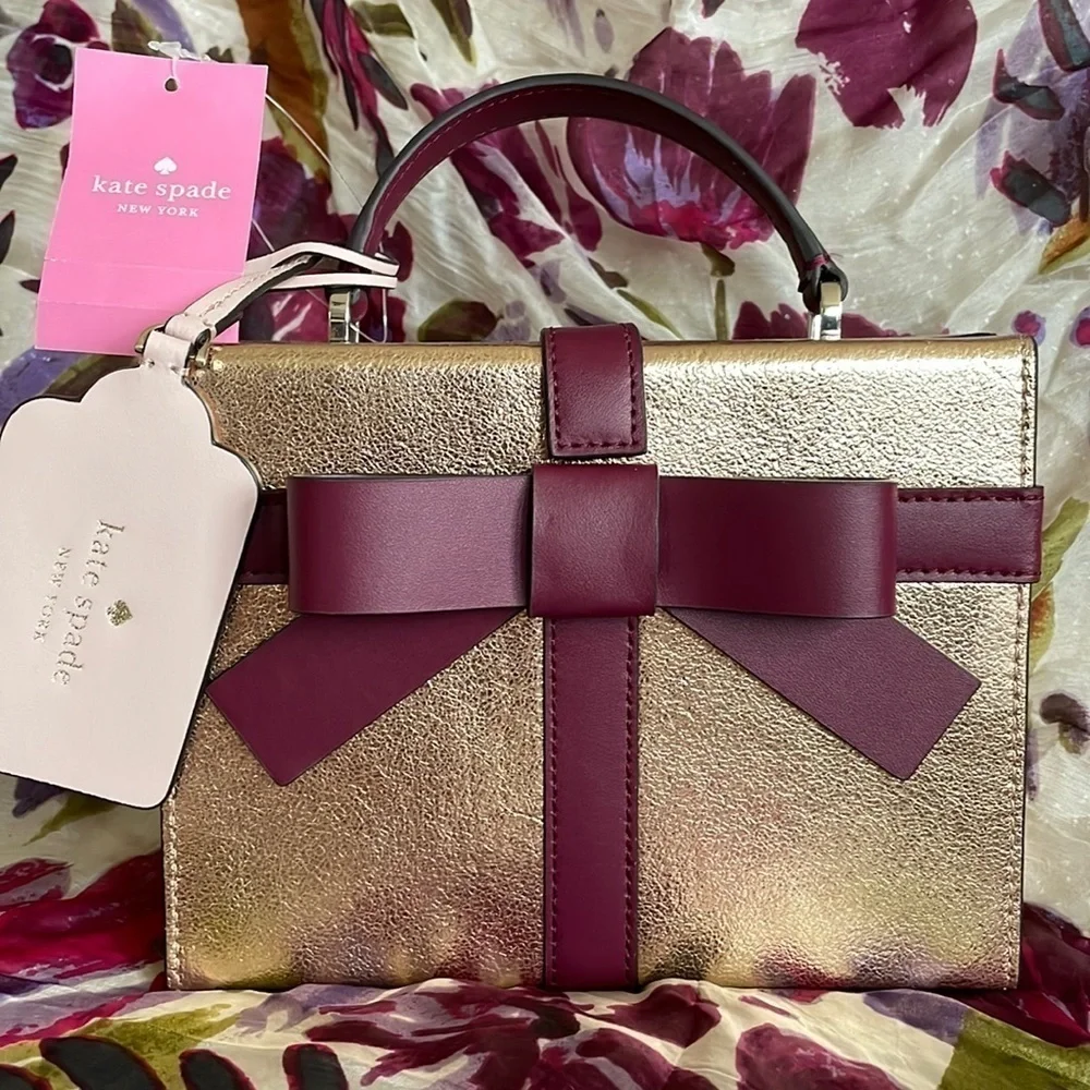 Brand New Kate Spade Leather Wrapping Party Gift Box Present Crossbody Purse